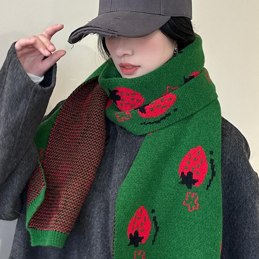 New Year Green Strawberry Christmas Scarf Women's Winter Atmosphere Korean Style Versatile Shawl Warm Long Knitted Scarf