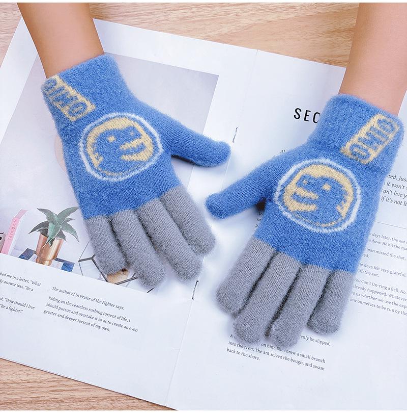 Kids' Cool Winter Knitted Gloves - Boys' Stylish Five-Finger Cold-Proof Design for Small & Medium-Sized Children