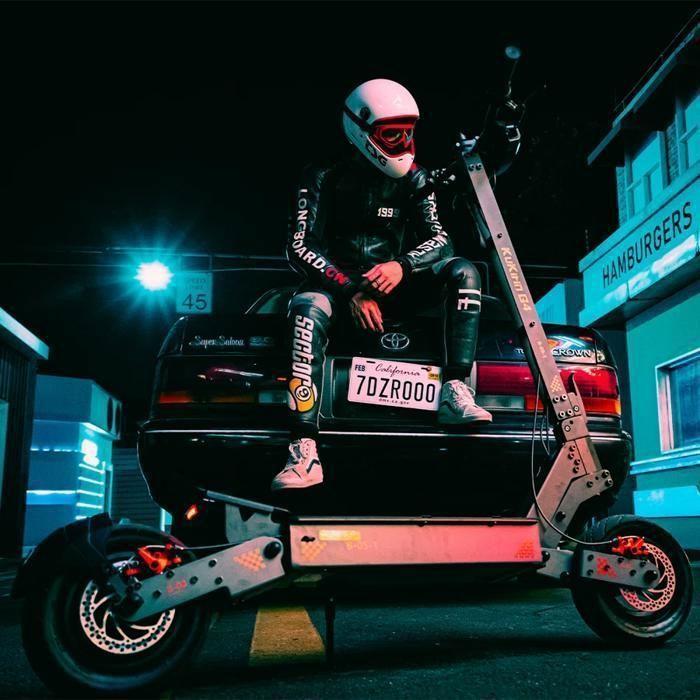 KuKirin G4 - Scooter Électrique - Moteur 2000W - Batterie 20Ah 60V - Max 70KM/H - Autonomie Maximale 75 Km - Pneu 11''