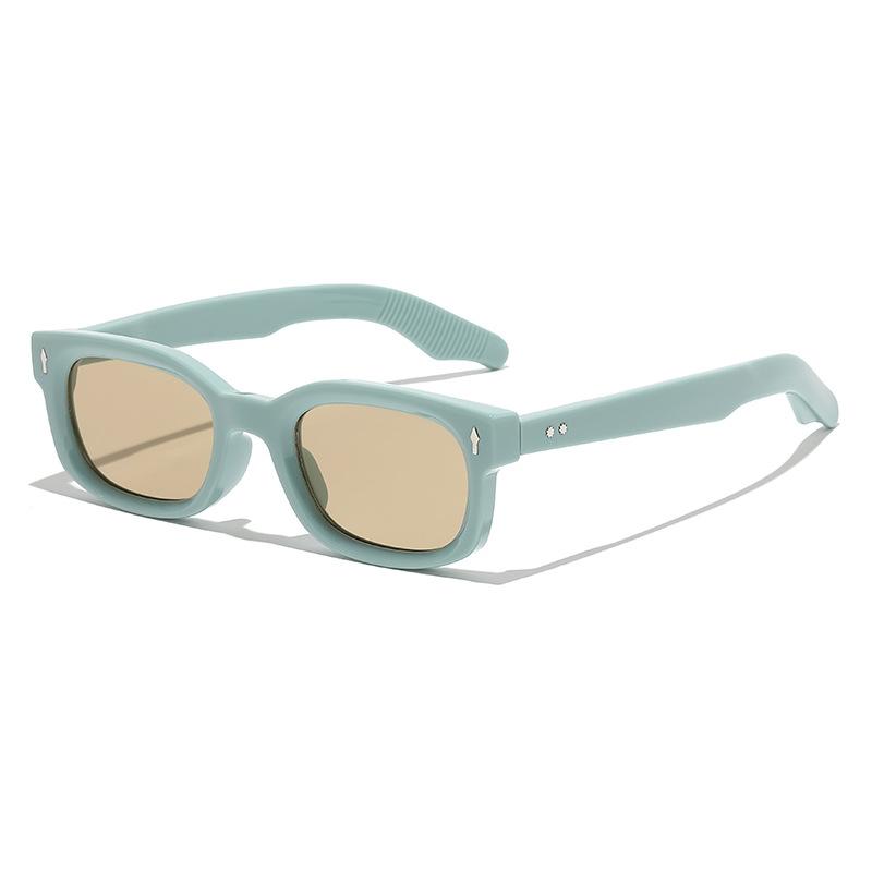 Small-frame versatile sunglasses with a high-end feel for sun protection