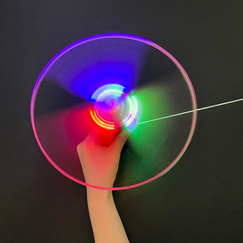 Lichtgevende Vliegende Schotel Speelgoed met Trekkoord - LED Verlichte Schijf Helikopter Lanceerder voor Plezier Buiten - Draaiend Vliegend Speelgoed voor Kinderen Cadeau