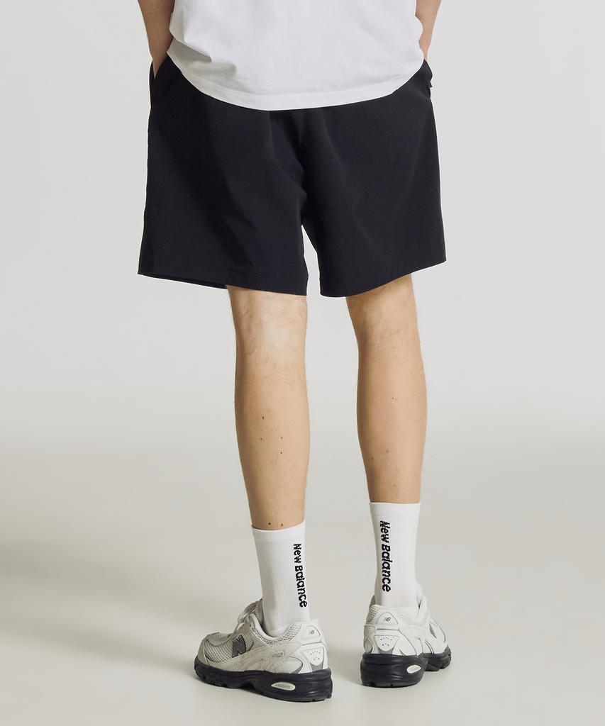 Nyuballanseu Nbnvg31603 / Uni Frozen Essential 4.5 Shorts (Black)