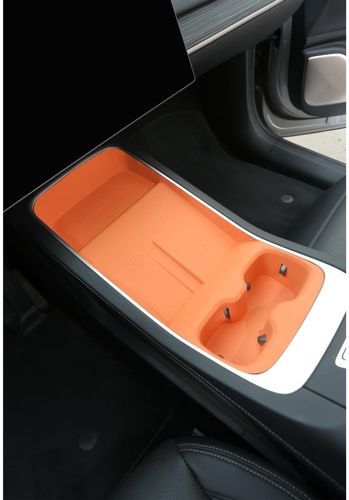 Nio LeDao L60 Car Interior Accessories: Wireless Charging Silicone Pad for Center Console
