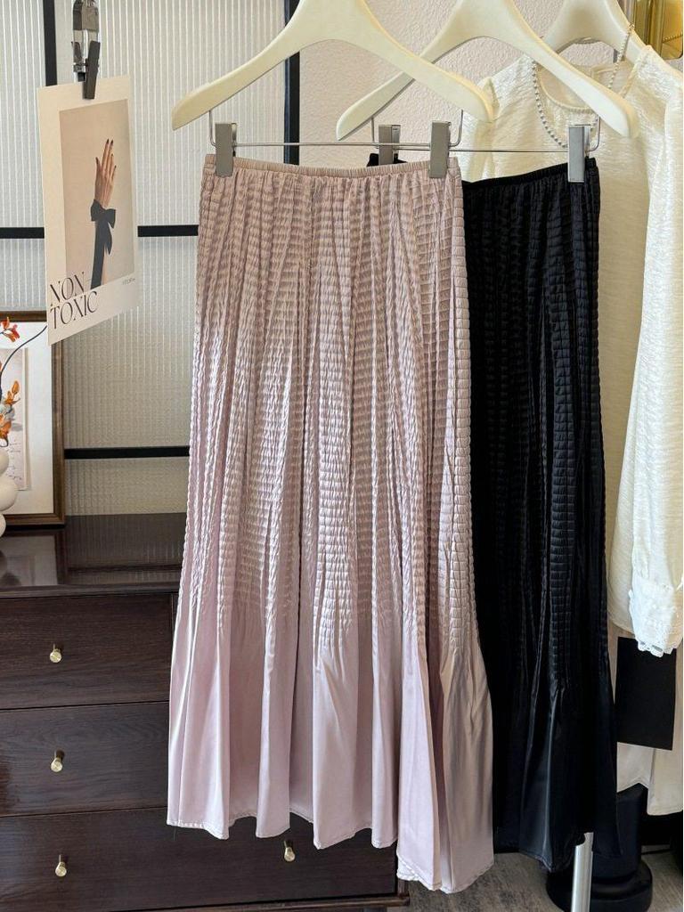 French High-End Black Satin Pleated Mermaid Skirt for Women - Spring New Arrival, Slimming A-line Design