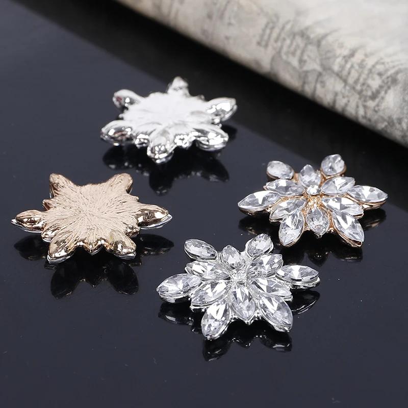 Engood 50Pcs Christmas Snowflake Crystal Rhinestone Button Embellishment DIY Hair Accessories Sewing Trim Embellishment Craft