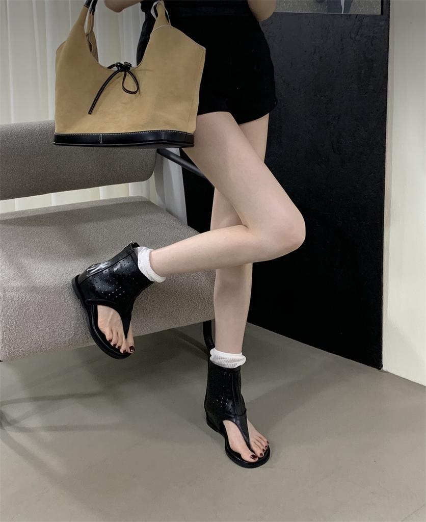 British Style Versatile Maillard Boots 2025 Summer New Popular Hollow Breathable Flat Bottom Hole Cool Boots Short Boots