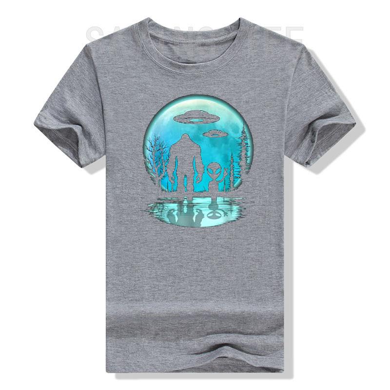 Alien and Bigfoot Moon T-Shirt Funny UFO Lover Graphic Tee Tops Cotton Fashion Short Sleeve Blouses Husband Boys Birthday Gift