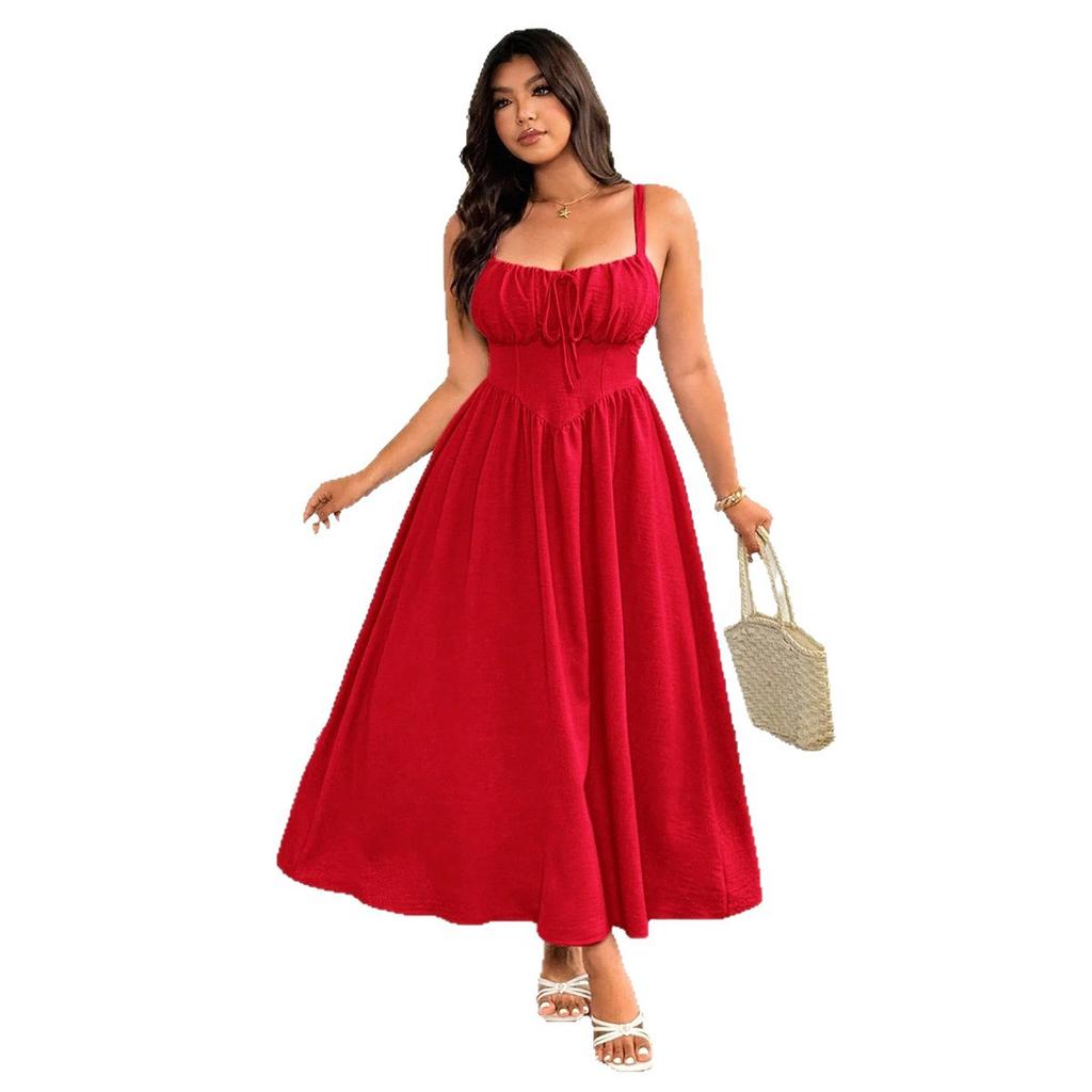 Großes Neckholder-Kleid mit Tunnelzug-Taille und weitem Rock für einen Schlankheitseffekt und Urlaubsbekleidung.