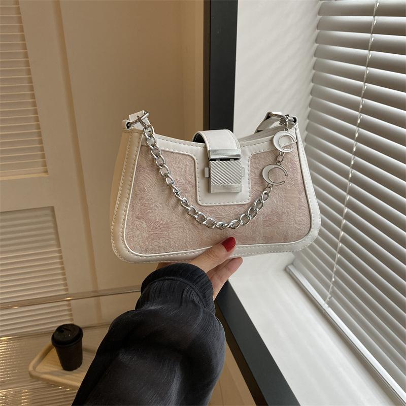 Casual Hundred Girls Chain Bag Fashion Embossed Girls Underarm Compact Square Bag Korean Splicing Ladies Handbag Baguette Pu Mater