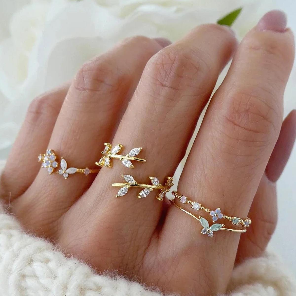 Fashion Crystal Leaves Rings for Women Girl Butterfly Flower Rings Set Birthday Gifts Jewelry