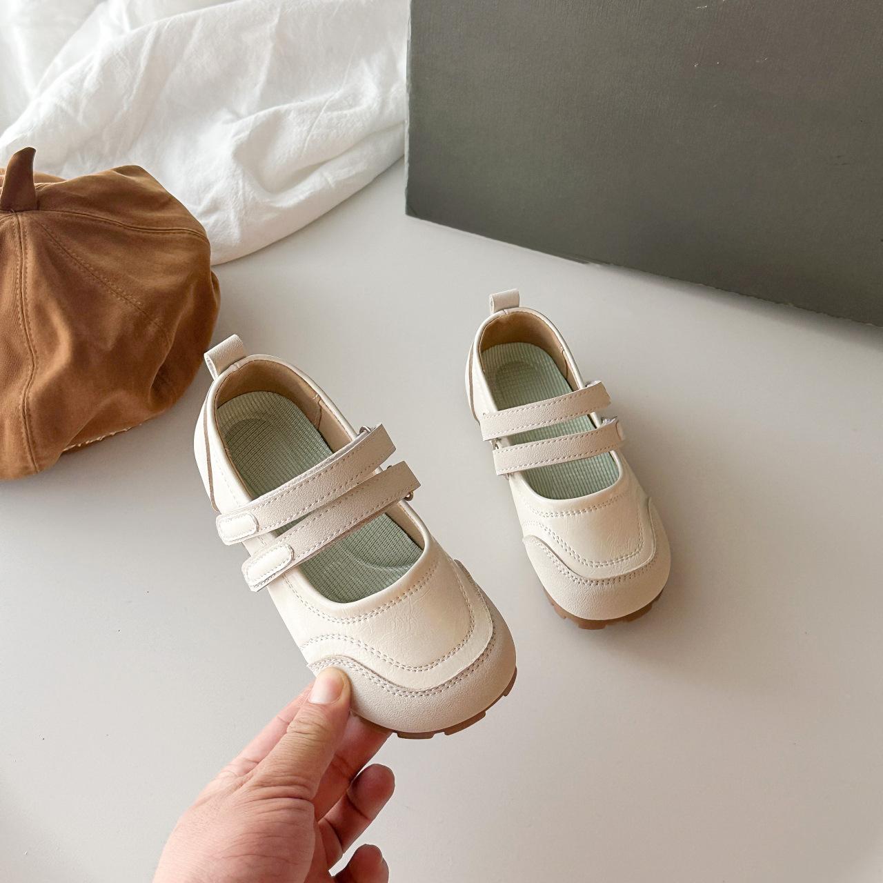 

[Girls Princess Soft Sole Leather Shoes Summer Flats for Dress Casual Ballet Shoes for Toddler Kids] size 25 білий