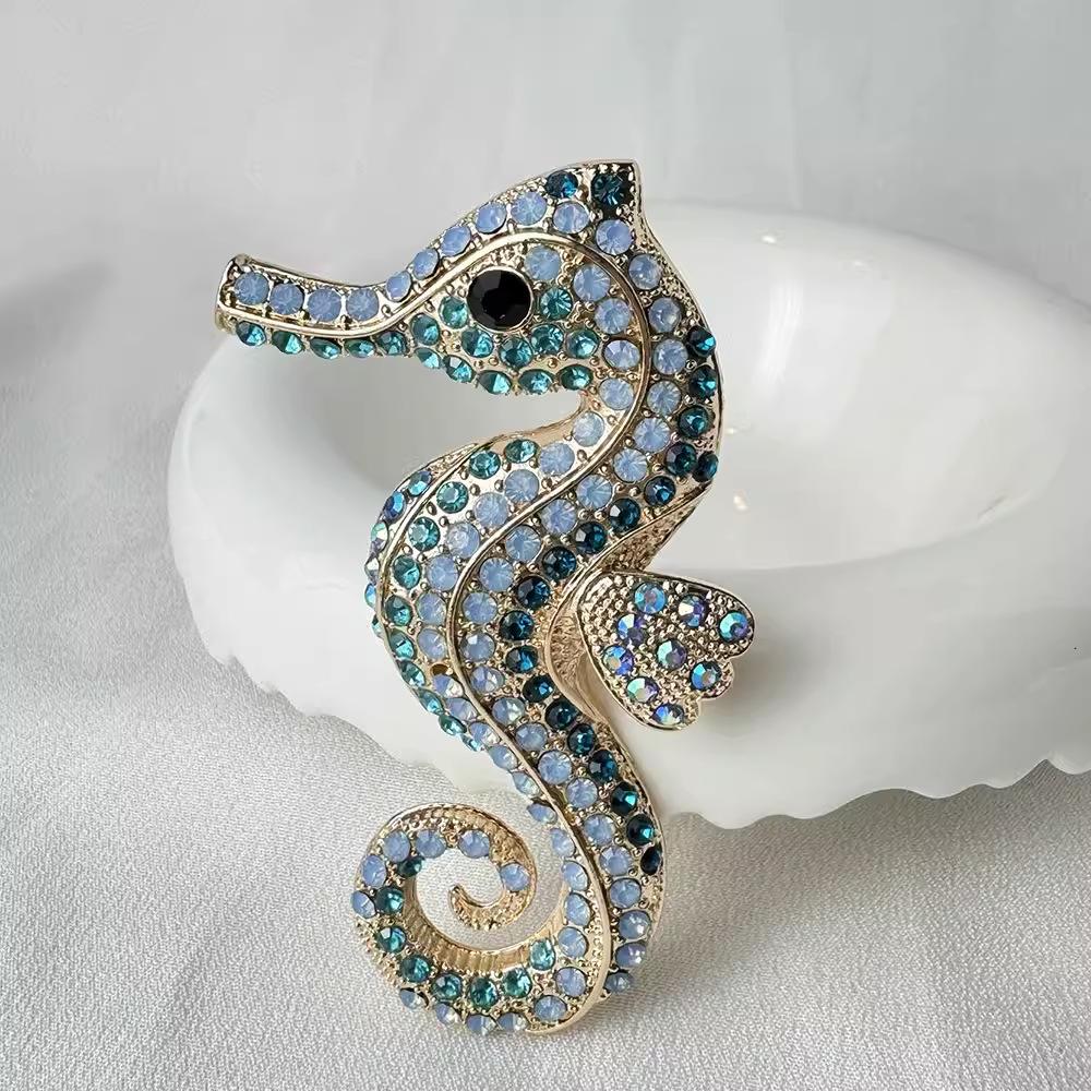 Retro Seahorse Brooch Fashionable And Versatile Temperament Elegant Animal Corsage Women'S High-End Pin Accessories