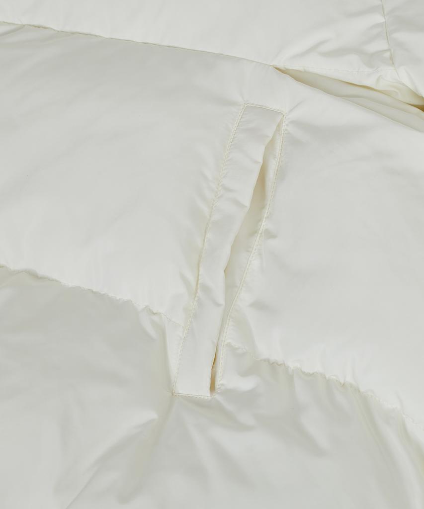 Standarderror 87-Stan021 Essential Asymmetrical Oversized Hooded Padded Jumper Ivory