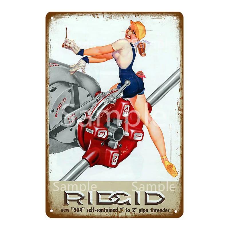 Plakat na ścianę garażu Samochód Pin Up Girl Retro Vintage Dekoracja Metalowy Blaszany Znak Do Jaskini Mężczyzny Sklepu Klubu Baru Dekoracja Ścienna YL078