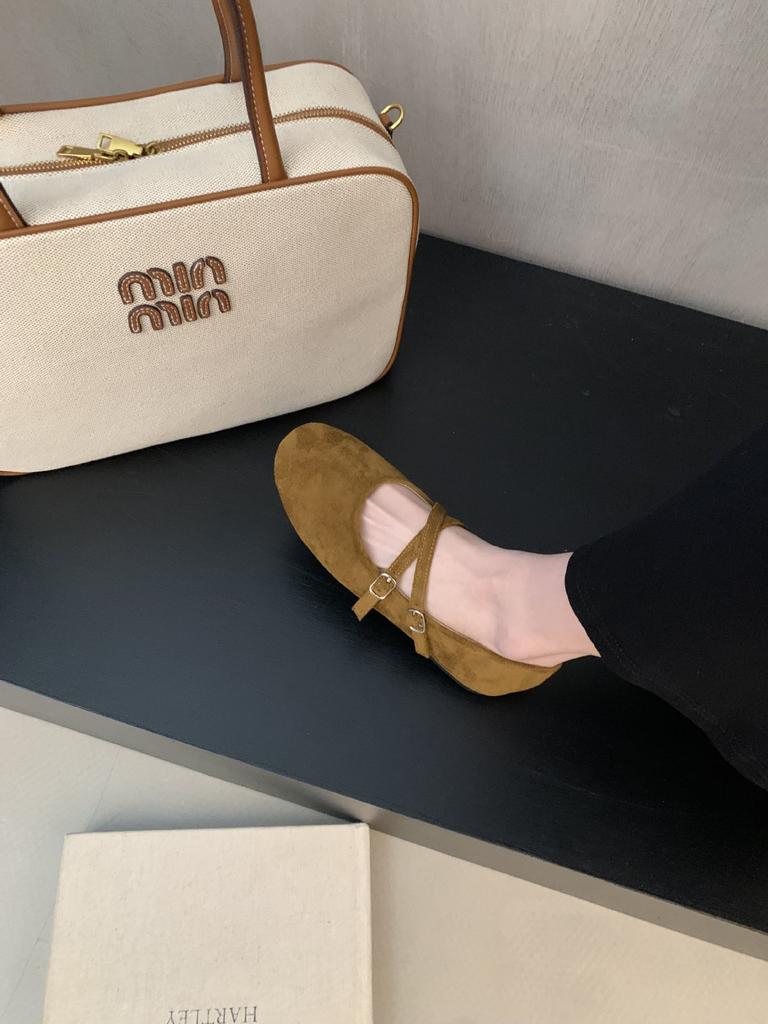 Retro Mori literary and artistic style suede Mary Jane shoes one-word buckle with shallow mouth round head flat-bottomed ballet single shoes women