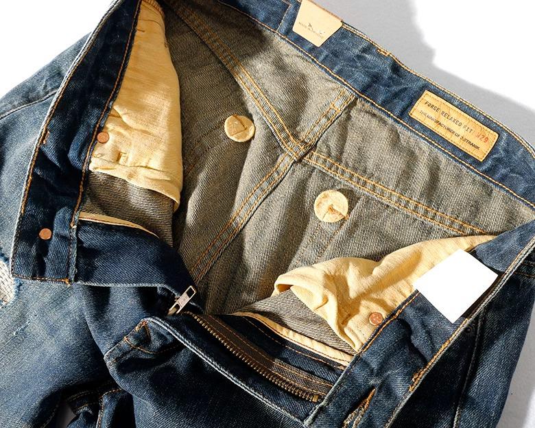 Calças Jeans Masculinas Afuniladas com Retalhos Desgastados - Rasgadas, Bordadas, Lavadas e com Efeito Desgastado para um Look Moderno e Versátil
