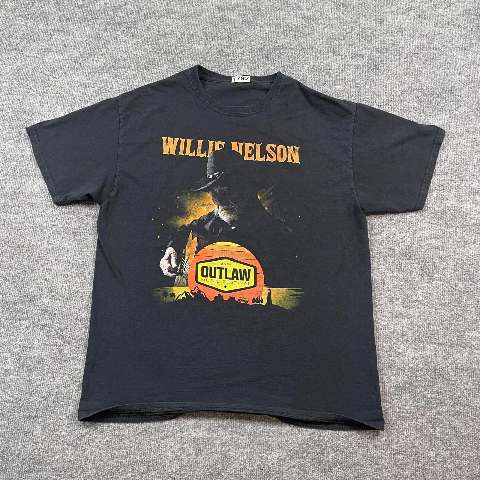 

Футболка Willie Nelson 2016 Outlaw Music Festival Размер L 21x27 Черная XL