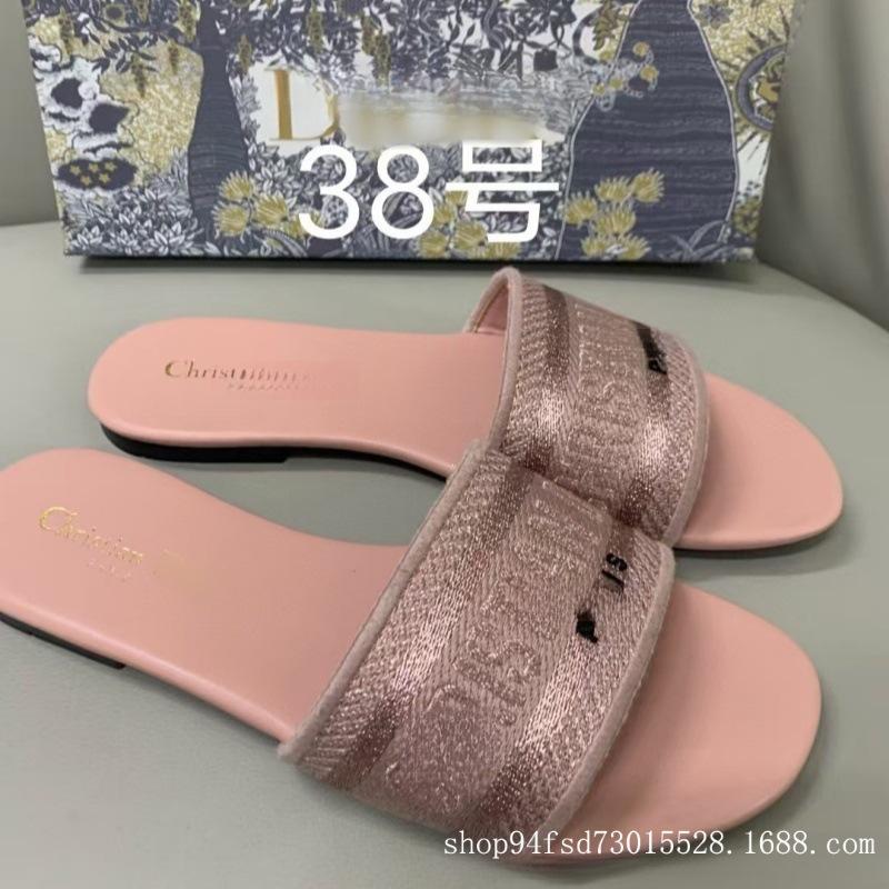 This Board Shoes Jacquard Embroidered Women's Slippers Classic Casual One-letter Flat Slippers