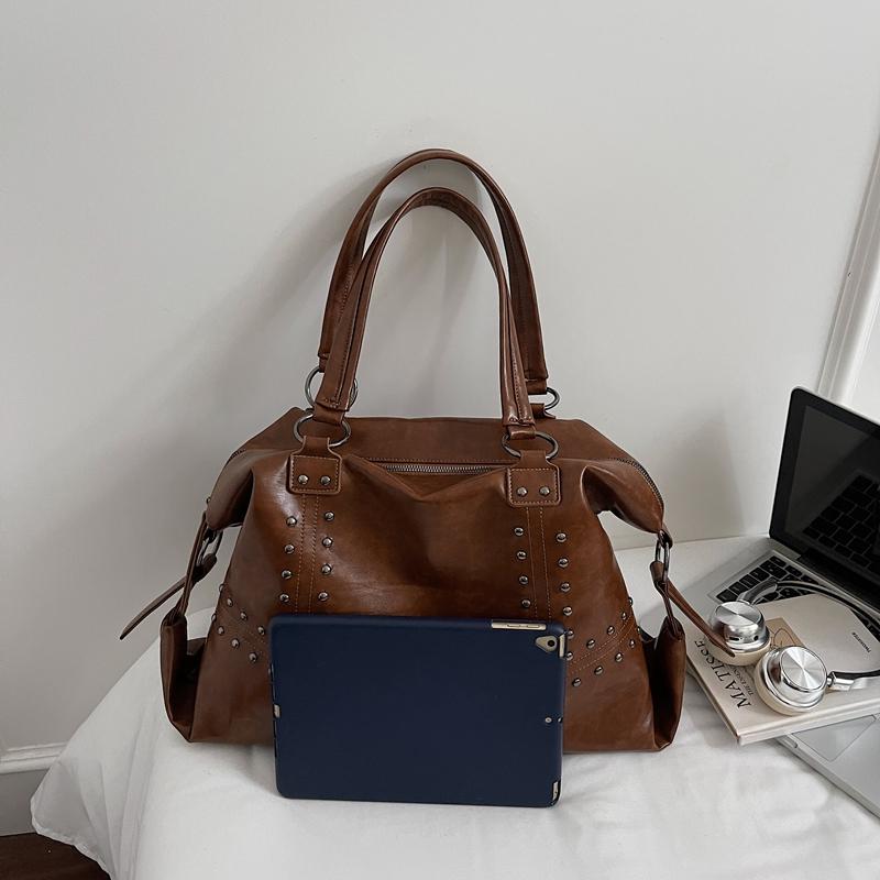Vintage Large Capacity Rivet Tote Bag Women's Handbag Shoulder Bag
