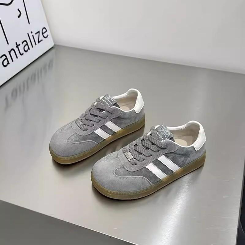 Ugly Cute Flat-bottomed Two-bar German Training Shoes Women's Spring 2025 New Lightweight Soft-soled Casual Shoes Versatile Sports Board Shoes