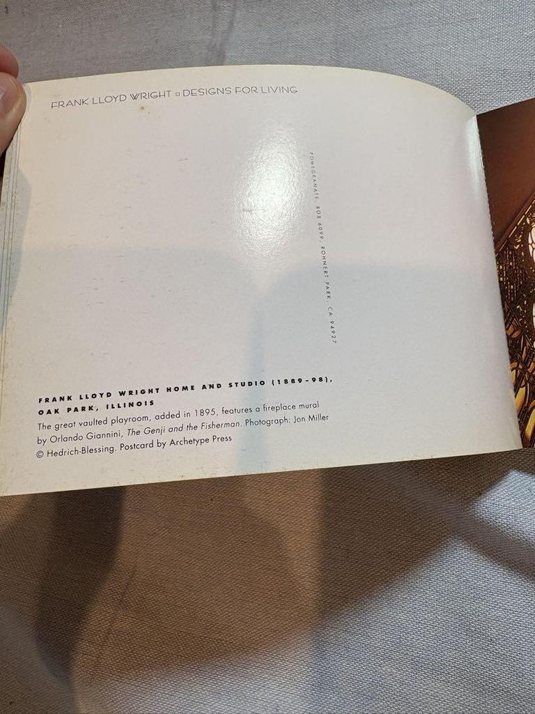 [USED] Frank Lloyd Wright Postcard Book FRANK LLOYD WRIGHT