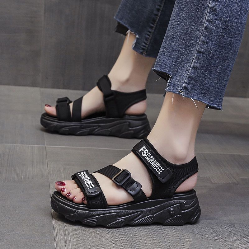 

Fashion Platform Round Toe Tip Outdoor Sports Woman Shoes Pvc Korea Comfortable and Elegant Low Price Sandal Chic Vip Sandals for Women 40