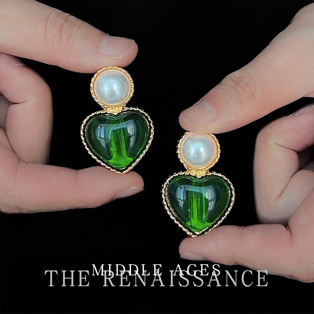 

French Vintage Emerald Love Earrings Court Pearl Ear Jewelry