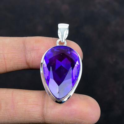 Facettierter afrikanischer Amethyst Anhänger 925 Sterlingsilber Anhänger sehr hübscher Edelsteinanhänger zarter Schmuck handgefertigter Anhänger Geschenke für Mutter
