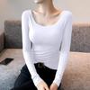 Una nueva camiseta de manga larga con cuello en U para otoño e invierno de mujer, con textura y corte entallado