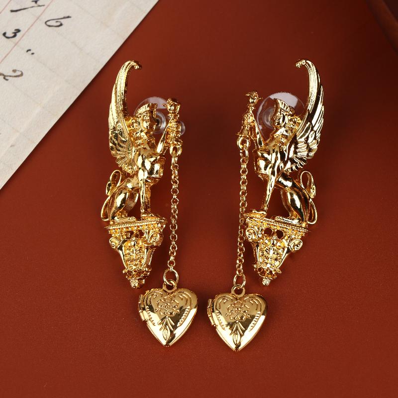 

Heavy-Duty Vintage Exaggerated Personality Heart Pendant Earrings Court Style Fashion Party Jewelry Gift 01
