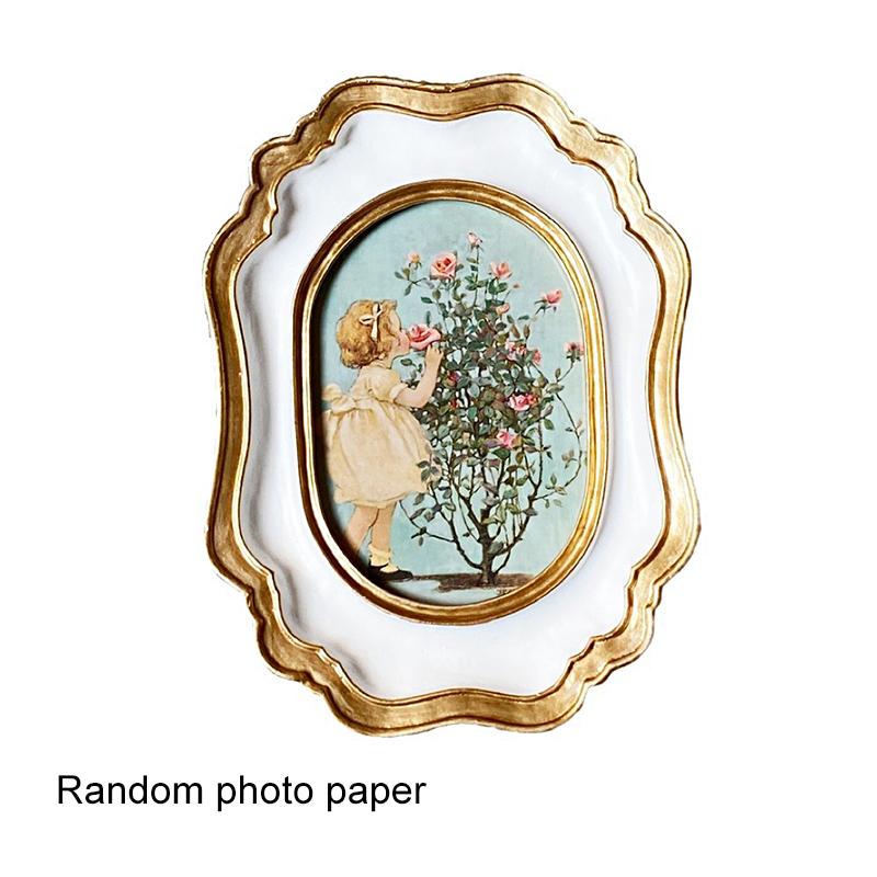 1Pc Desktop Ornaments Originality Wall Hanging Vintage Golden European Style Photo Frame Arrange The Table Resin