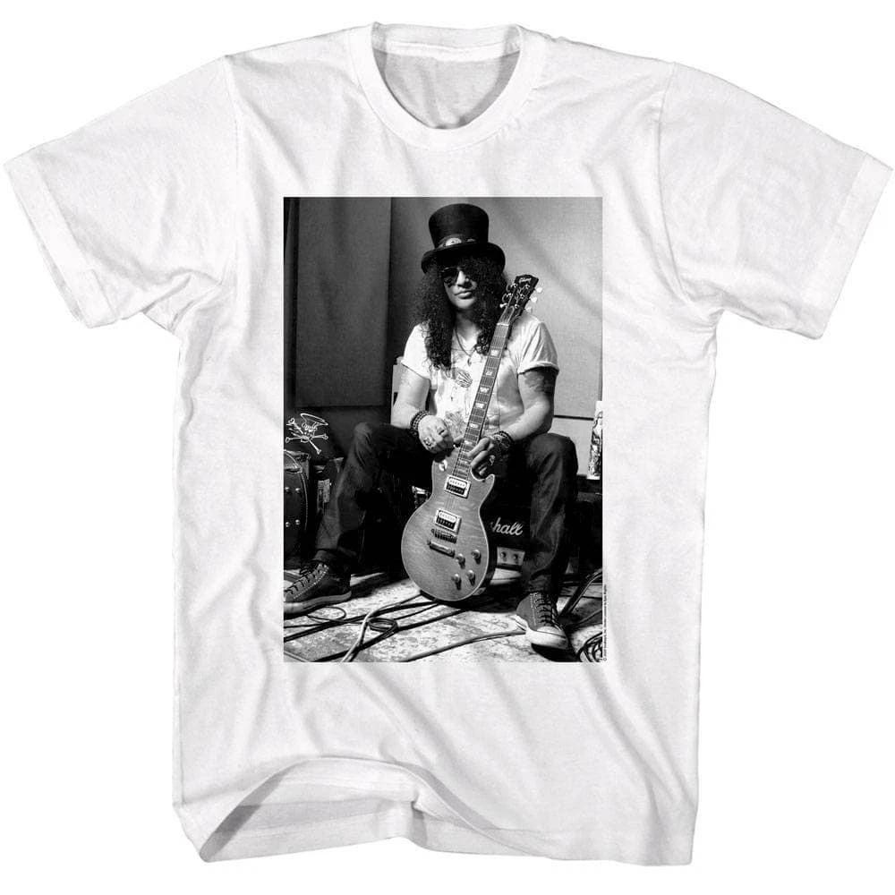 Slash Chillin with Guitar Men s T Shirt M