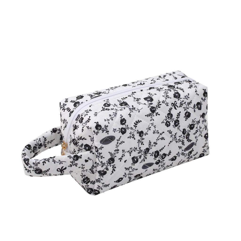 Floral Print Quilted Makeup Bag Large Capacity Cute Toiletry Pouch for Travel Ins Fashion Cosmetic Organizer for Women Girls