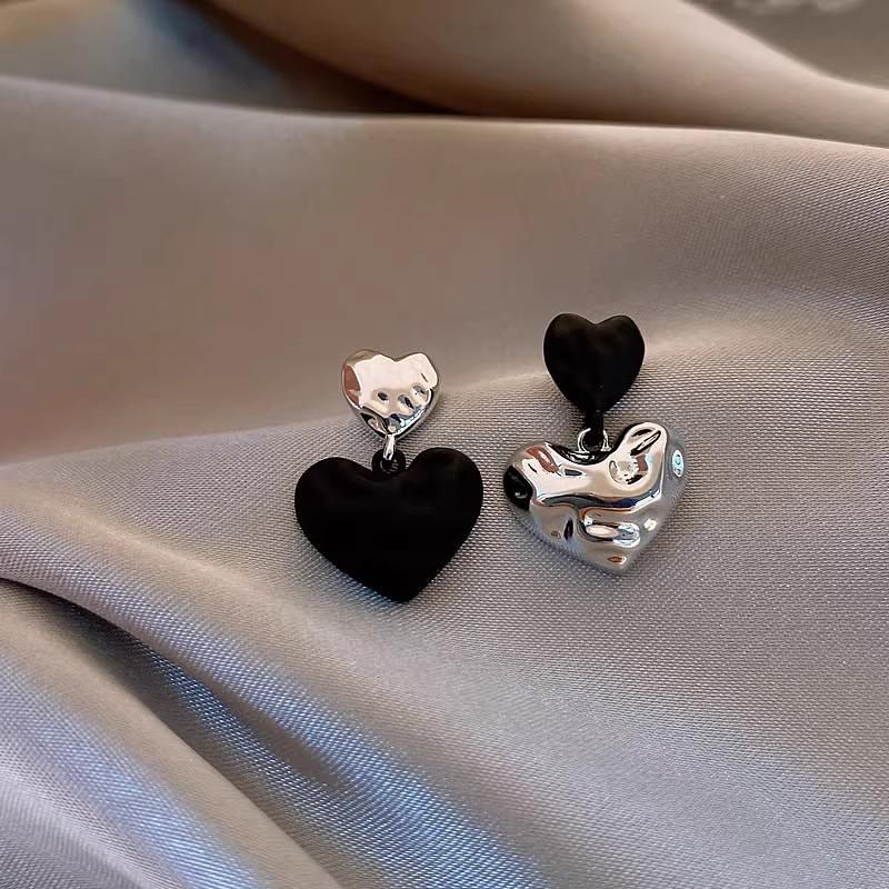 Elegant Black Diamond Silver Needle Earrings: High-End, Fashionable, Versatile Luxury