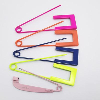1 Stücke Schal Schnalle Große Schal Schnalle Sicherheitsnadeln DIY Rostfreie Schnalle Pin Metall Brosche Abzeichen