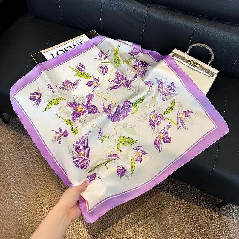 New silk scarf women's fashion versatile high-end small square scarf Korean version neck protection scarf spring and autumn retro scarf binding bag