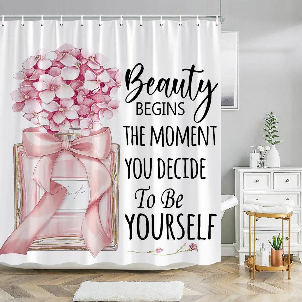 Kosmetisk Parfym och Blommig Duschdraperi och Matta Badrumssats Blommor Klackar Läppstift Hemtextil Hängande Gardiner Badrumsinredning