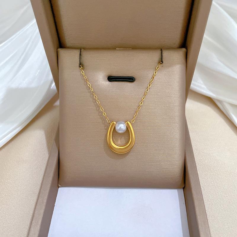 U-Shaped Pearl Personalized Minimalist Wind Stove Real Gold Necklace Female Collarbone Chain