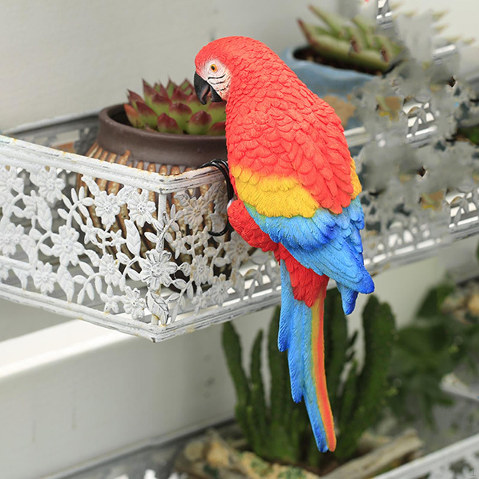 Parrot Sculpture for Outdoor Decor rosso