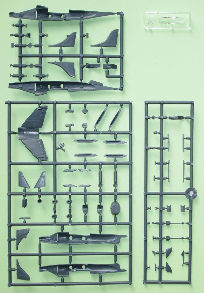 Mark I Harrier Plastikmodellbausatz MKM144189 1/144 T.4A/T.4N/T.8/T.60 (Flugzeug)