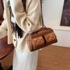 Rhombus chain bag women's new niche design shoulder armpit bag high-end commuter pillow bag