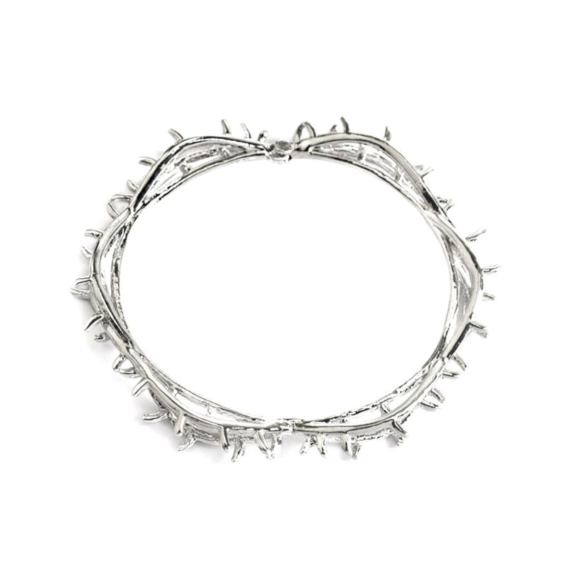 Edgy Hip Hop Style Bracelet Featuring Intricate Thorn Details For Fashion Forward Street Culture Enthusiasts