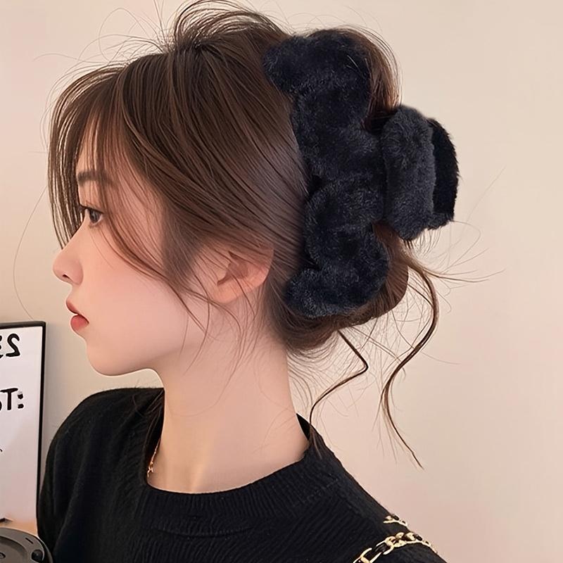 1pc Large Plush Hair Clips Soft Black Hair Claw Clips Elegant Hair for Braids, Ponytails, Buns, Daily Hairstyles