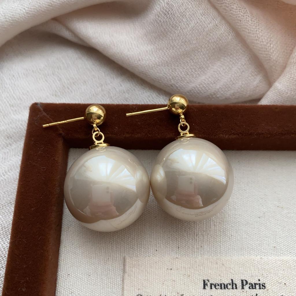 Simple Pearl Earrings Large Earrings Stud Earrings Versatile Fashion Women High-End Celebrity Temperament Light Luxury Earrings