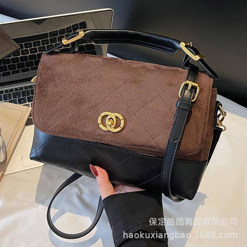 2025 autumn and winter new versatile small bag women's messenger bag Korean version ins popular diamond portable small square bag this year