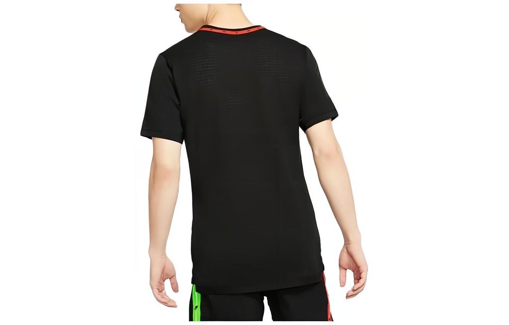 Nike T Shirts Men's Black Crew Neck Moderate Straight Fit BV5599-010