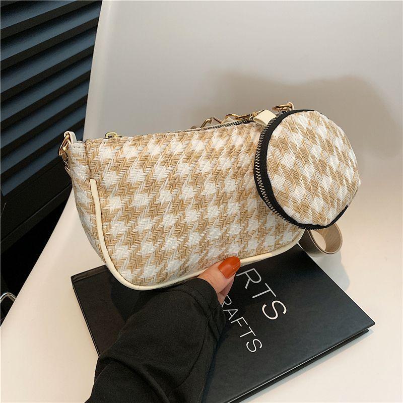 

2025 new fashionable and popular underarm single shoulder niche messenger bag, Thousand Birds premium child and mother small square bag plaid bag бежевый