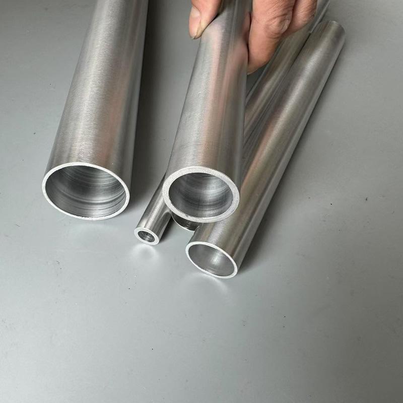 Tubo de alumínio de aviação 7075 Tubo de liga de alumínio Material super duro de alta precisão Para tendas Bastões de caminhada DI 5 a DI 30mm