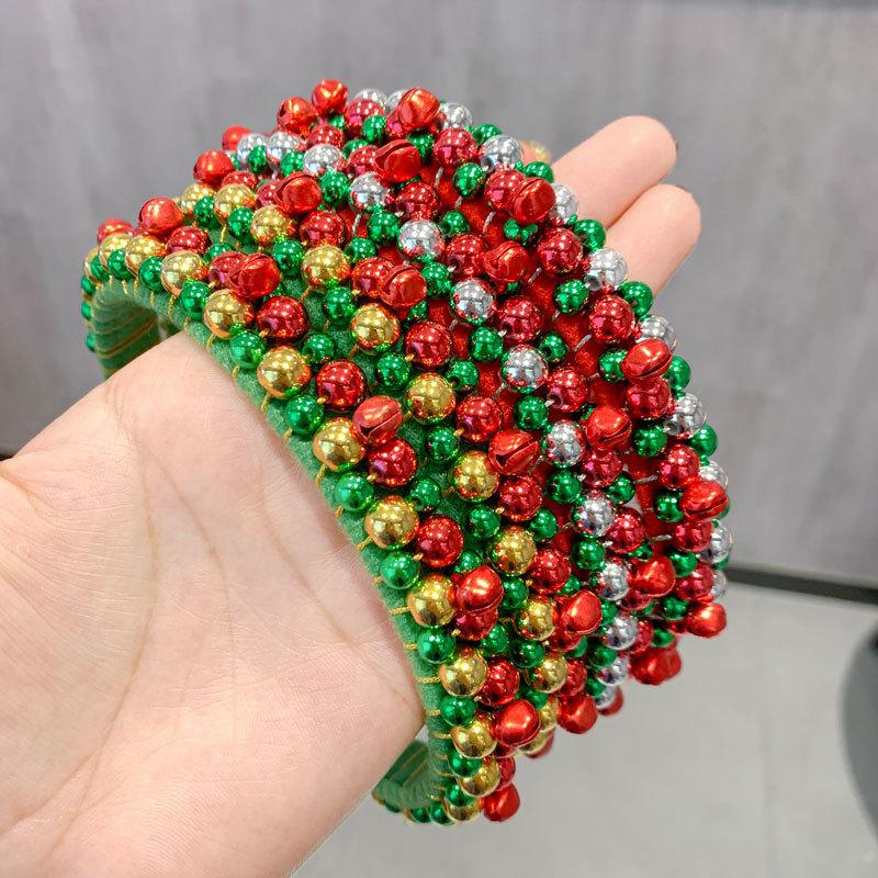 Vianočná čelenka s červenými a zelenými korálkami a zvončekmi Párty čelenka do vlasov pre ženy Vianočná párty Doplnok do vlasov Darček Rekvizita na sviatočné fotenie