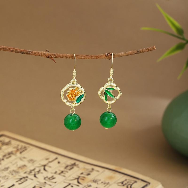 Silver Needle Ethnic Chinese Earrings for Women Green Fan-shaped Bamboo Leaves Long Tassel Jewelry Ancient Style Ear Clip Gifts